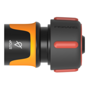 Коннектор Fiskars 1027081 Д.вх.3/4" черный/красный